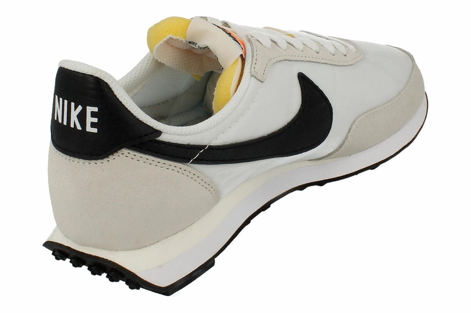 Dynamic Heel Cup Fit Anywhere Nike Waffle Trainer 2 Mens DH1349 100