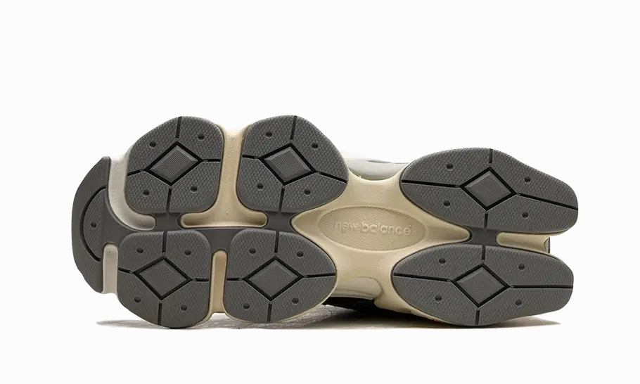 New Balance 9060 Black Sea Salt Impact Diffusion Technology Collapsible