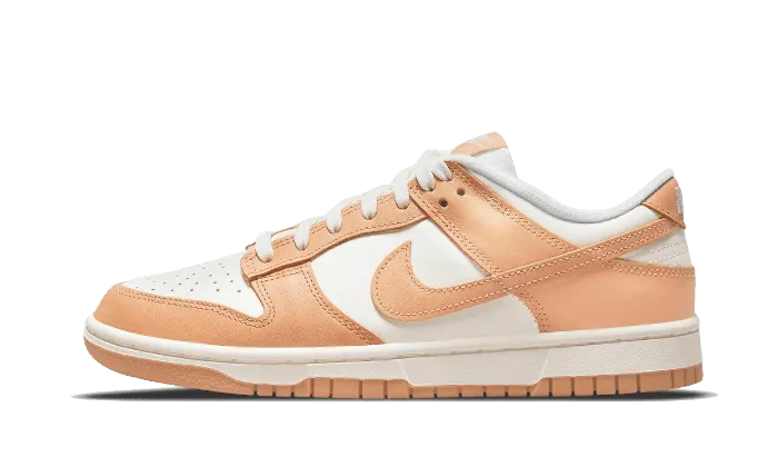 Soft surface running Dunk Low Harvest Moon