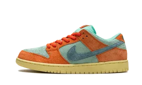 Nike SB Dunk Low Orange Emerald Rise comfort feature Outdoor Adventure