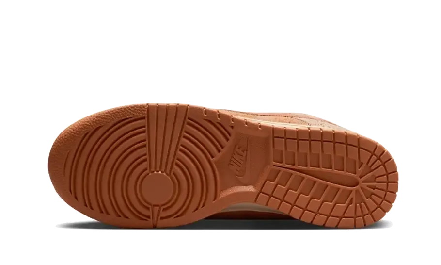 Active Footwear sustainable running shoes Dunk Low Shimmer Burnt Sunrise