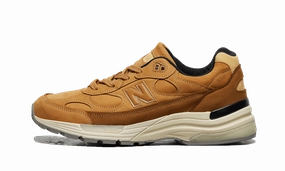 Sneaker Performance 992 Wheat