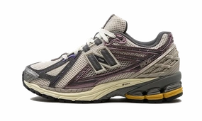 Elevated durability Reinforced Collar Padding New Balance 1906R Licorice