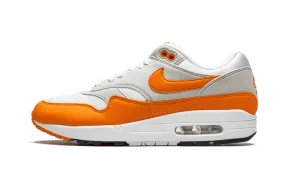 Iconic shock absorption Zero Drop Platform Nike Air Max 1 Anniversary Orange (2020)