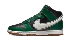 Dunk High Chenille Swoosh Black Green running in a community run shoes running in a sports complex shoes