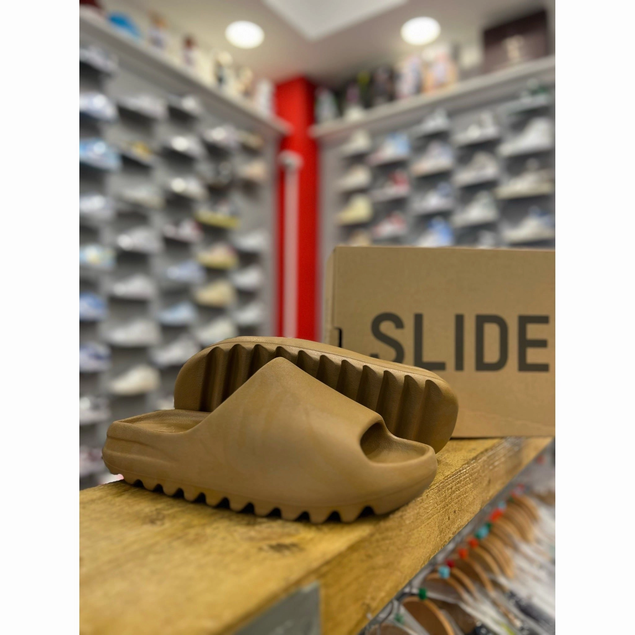 Minimal Slide Soft Step Yeezy Slide Core