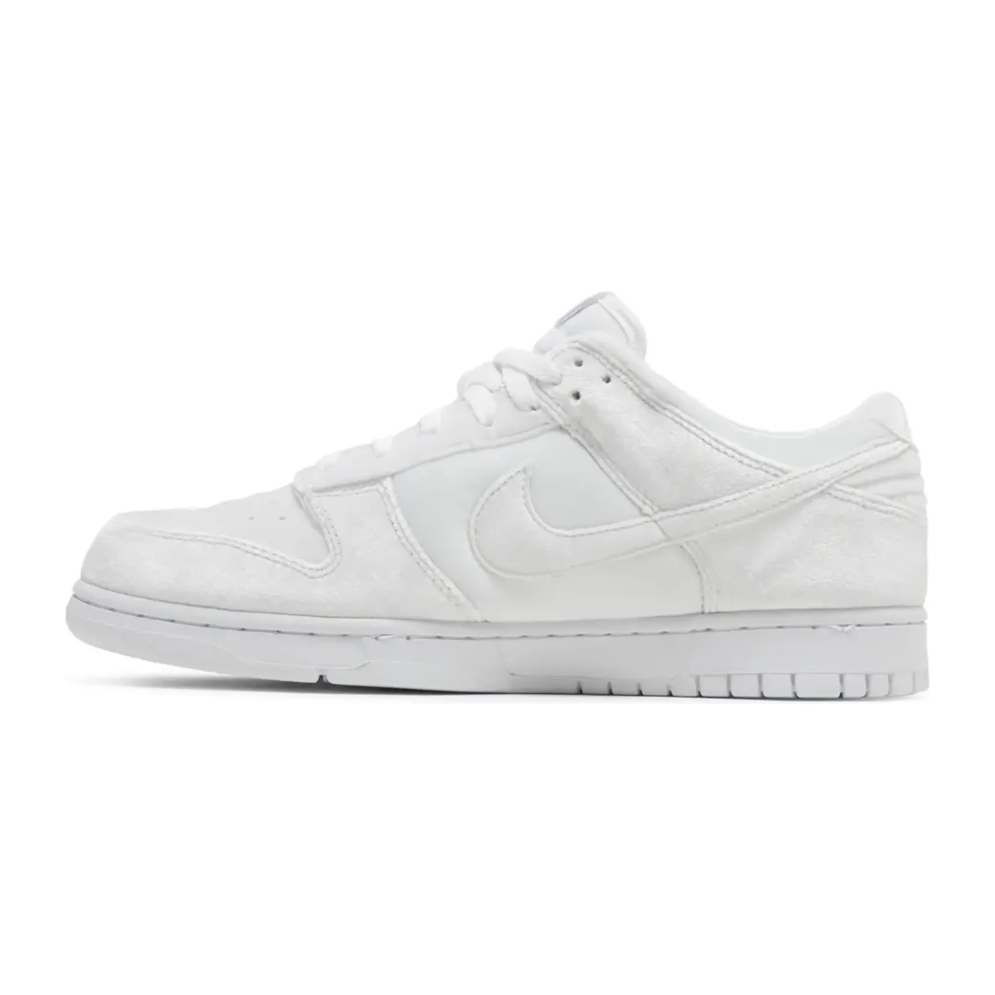 Nike Dunk Low Dover Street Market Triple White Velvet Pro Cushioning