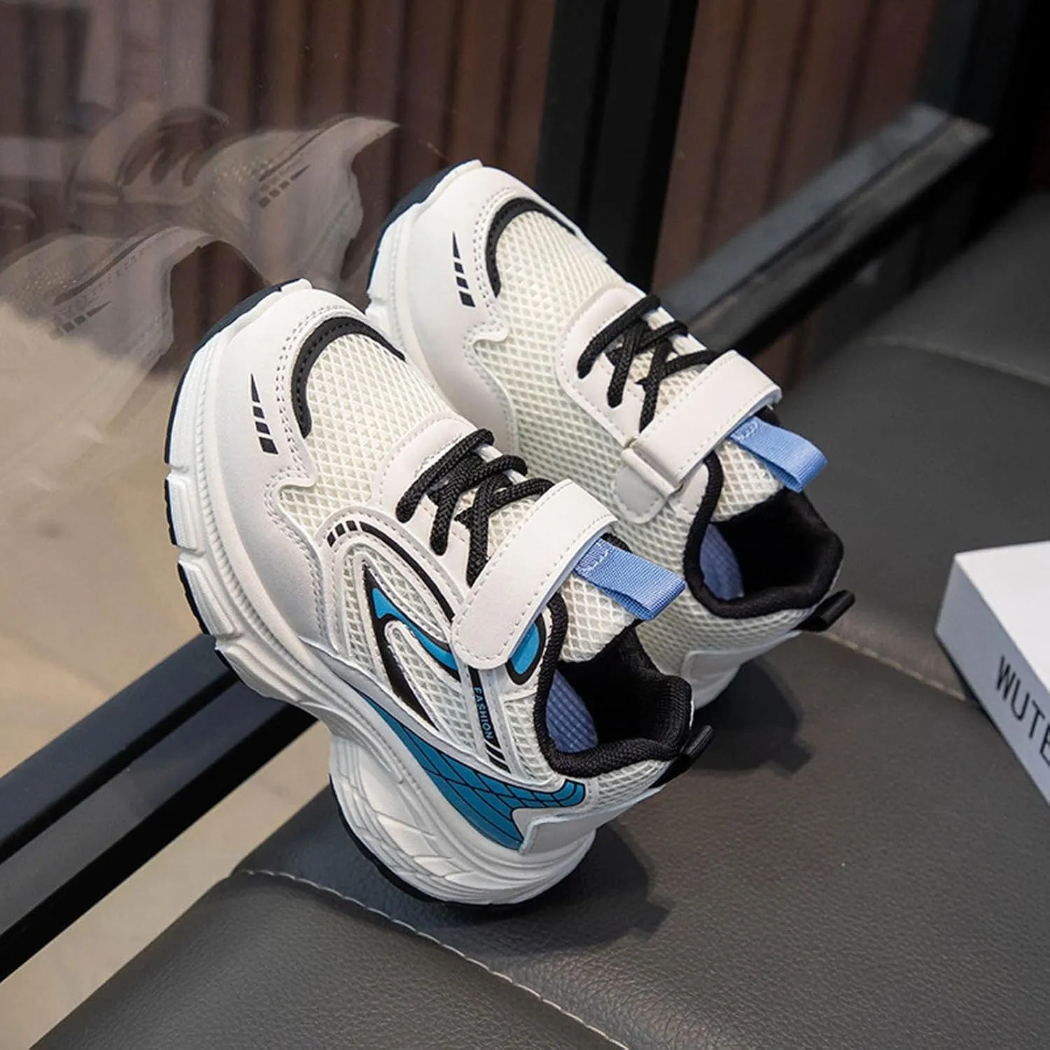 Sneakers for Girls Athletic Lace-Up Running Shoes with Chunky Cushion Heel Kids Hook and Loop Breathable Sports Shoes