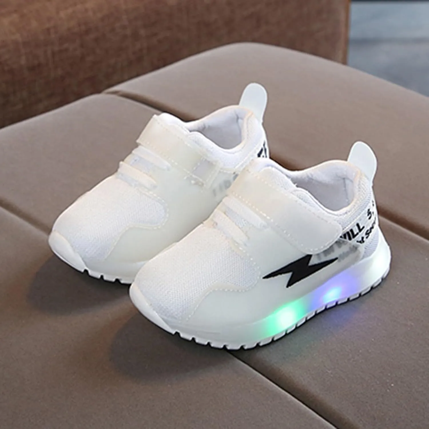 Sneakers for Girls Fashion Casual Luminous Shoes for Kids Running Walking Soft Bottom Breathable Non Slip Sports Shoes