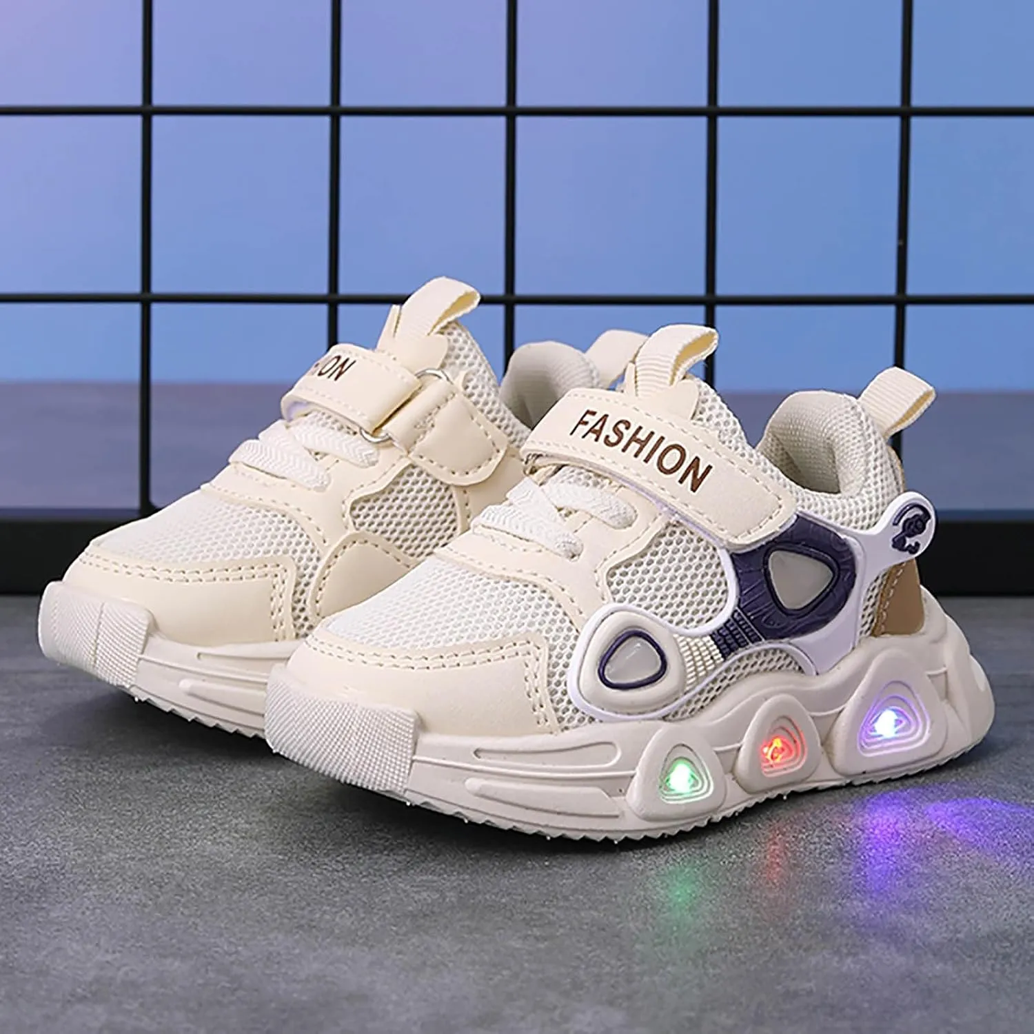 Sneakers for Girls Fashion Luminous Light Up Sports Shoes with Hook and Loop Kids LED Flashing Breathable Comfortable Shoes
