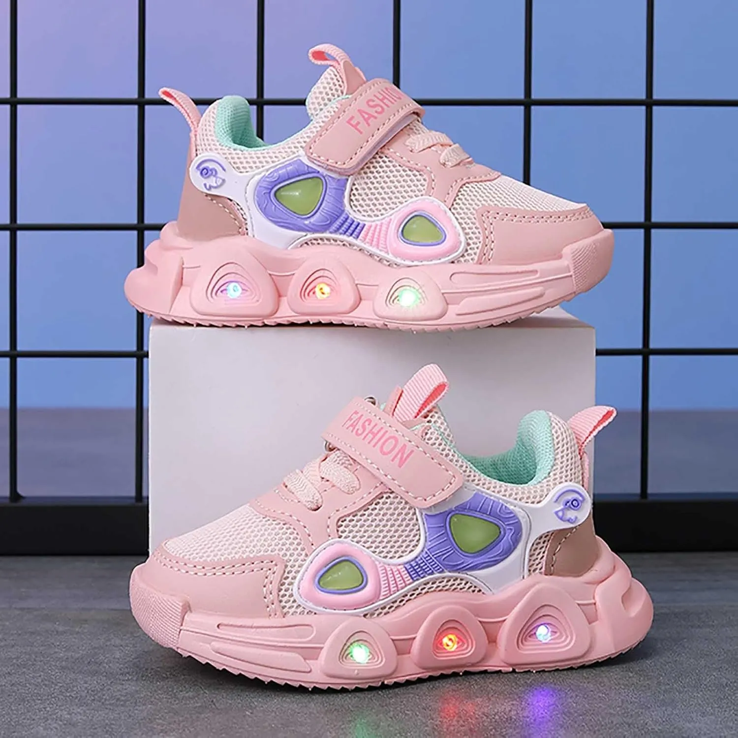 Sneakers for Girls Fashion Luminous Light Up Sports Shoes with Hook and Loop Kids LED Flashing Breathable Comfortable Shoes