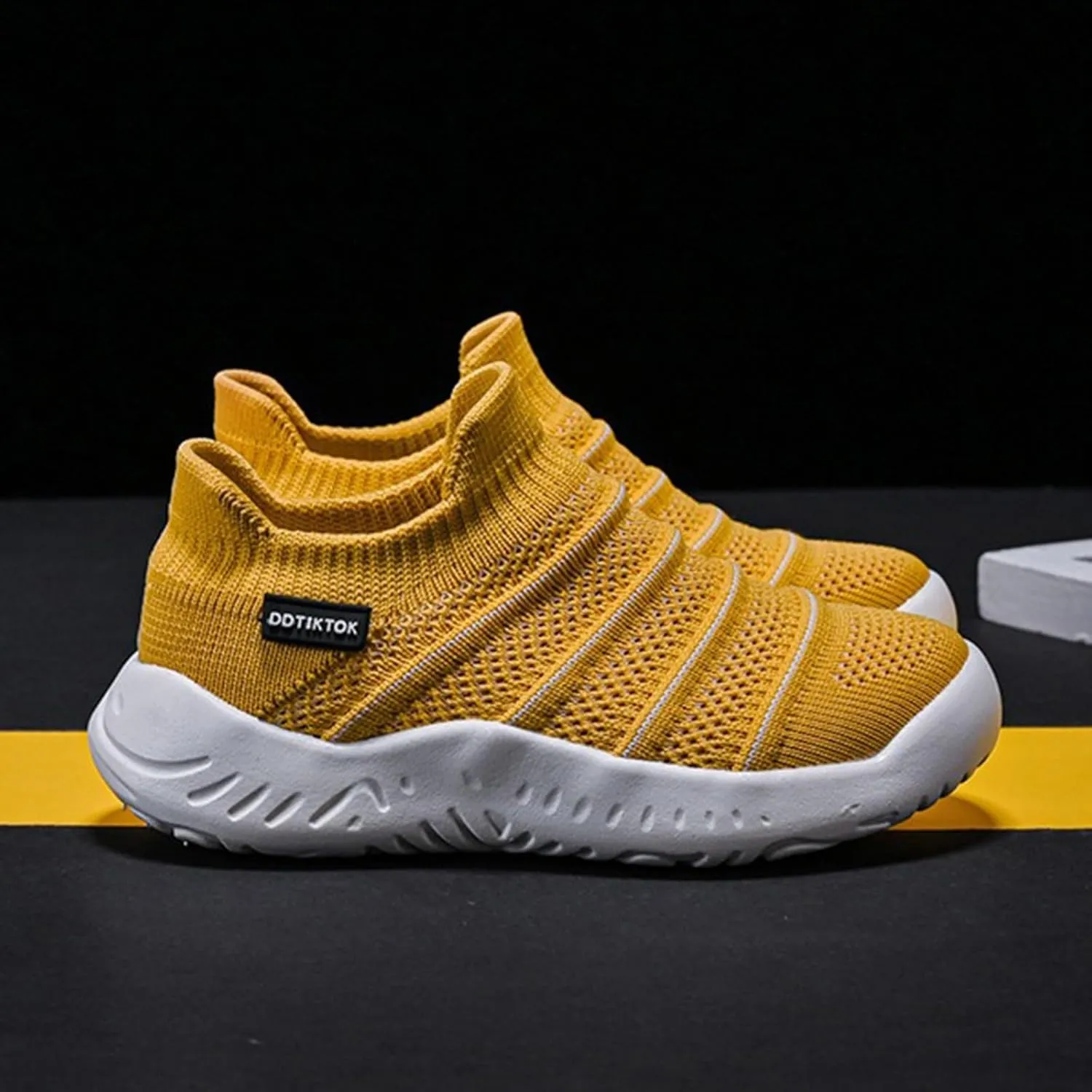 Sneakers for Girls Lightweight Athletic Running Shoes Elastic Breathable Knit School Sports Shoes Slip On Sock Sneakers