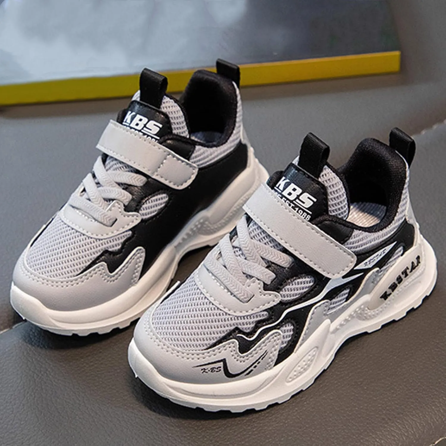 Sneakers for Girls Running Non-Slip Tennis Casual Walking Shoes with Hook and Loop Breathable Mesh Sports Shoes for Kids