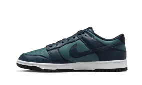 Dunk Low Armory Navy hard - rubber sole shoes running on inclined ground