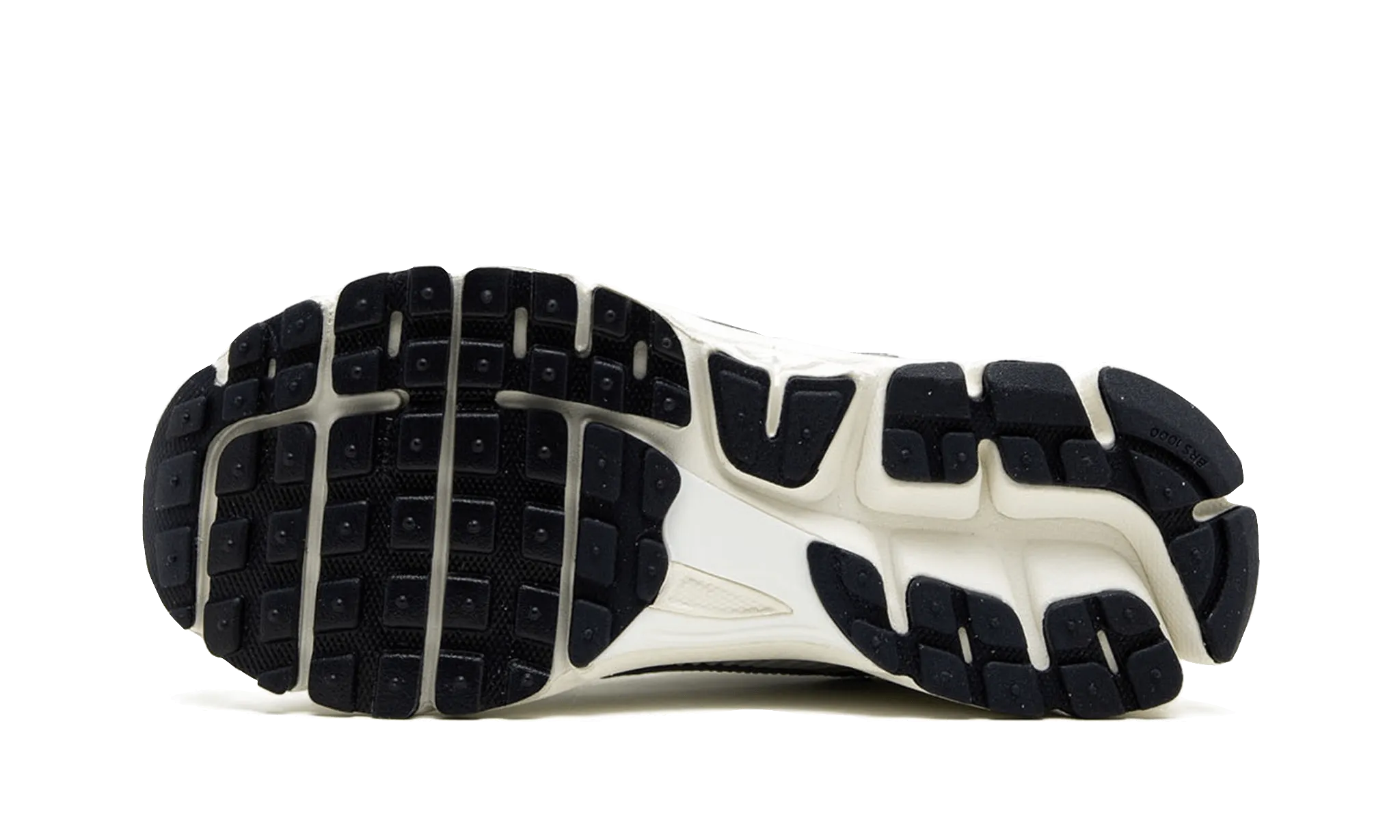 Eco Performance Sports use Nike Zoom Vomero 5 Photon Dust