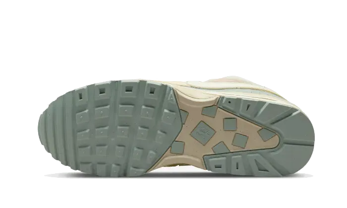 Air Max BW Light Stone award - ceremony running gear