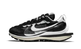 Nike Vaporwaffle Sacai Black White Neutral Stability Base