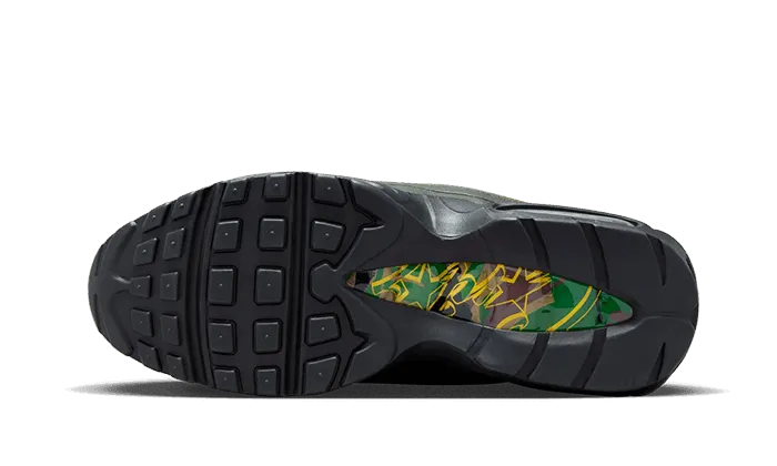 Reinforced Stitch Detail Stylish Stripes Air Max 95 SP Corteiz Sequoia