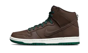 Fall - appropriate birthday - themed running wear SB Dunk High Baroque Brown (2021)