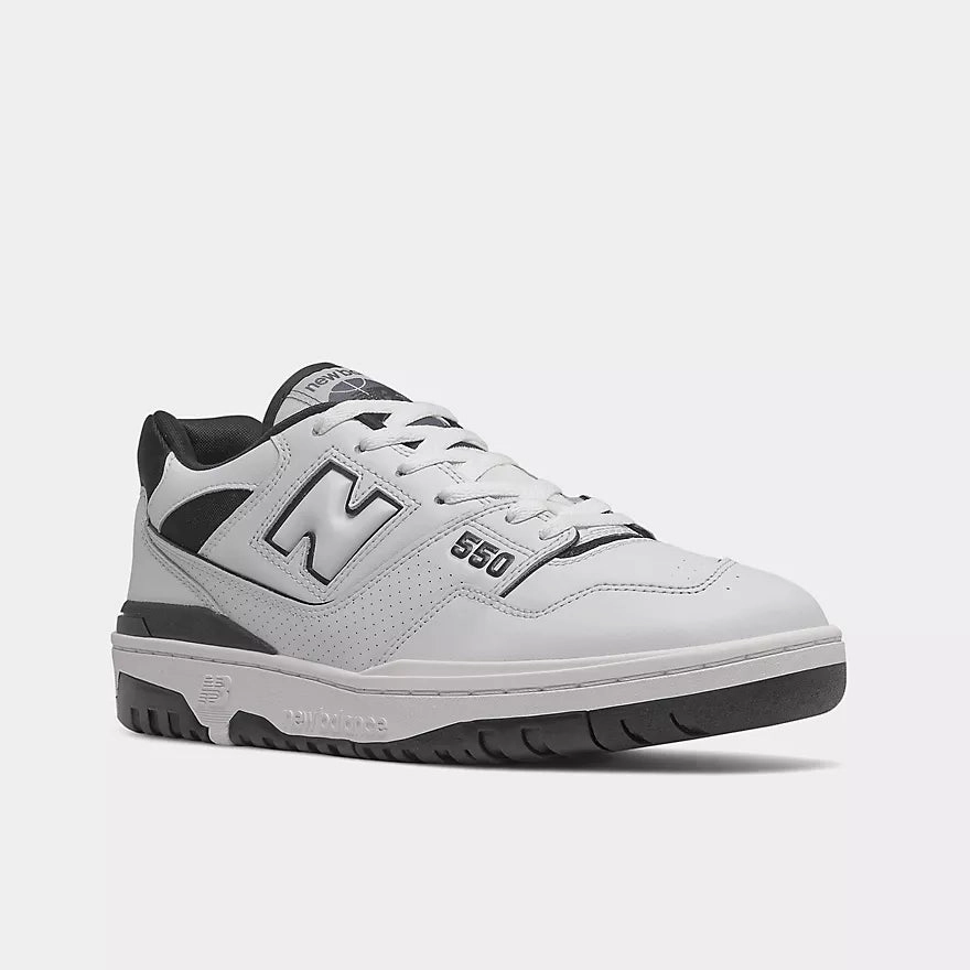 New Balance BB550 Move All Day Timeless Design