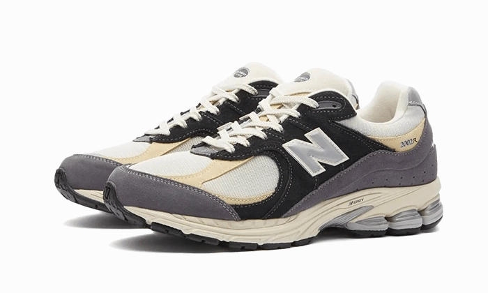 New Balance 2002R Magnet All-Weather Performance