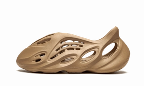 Comfort footbed Sleek Mood Yeezy Foam RNNR Ochre