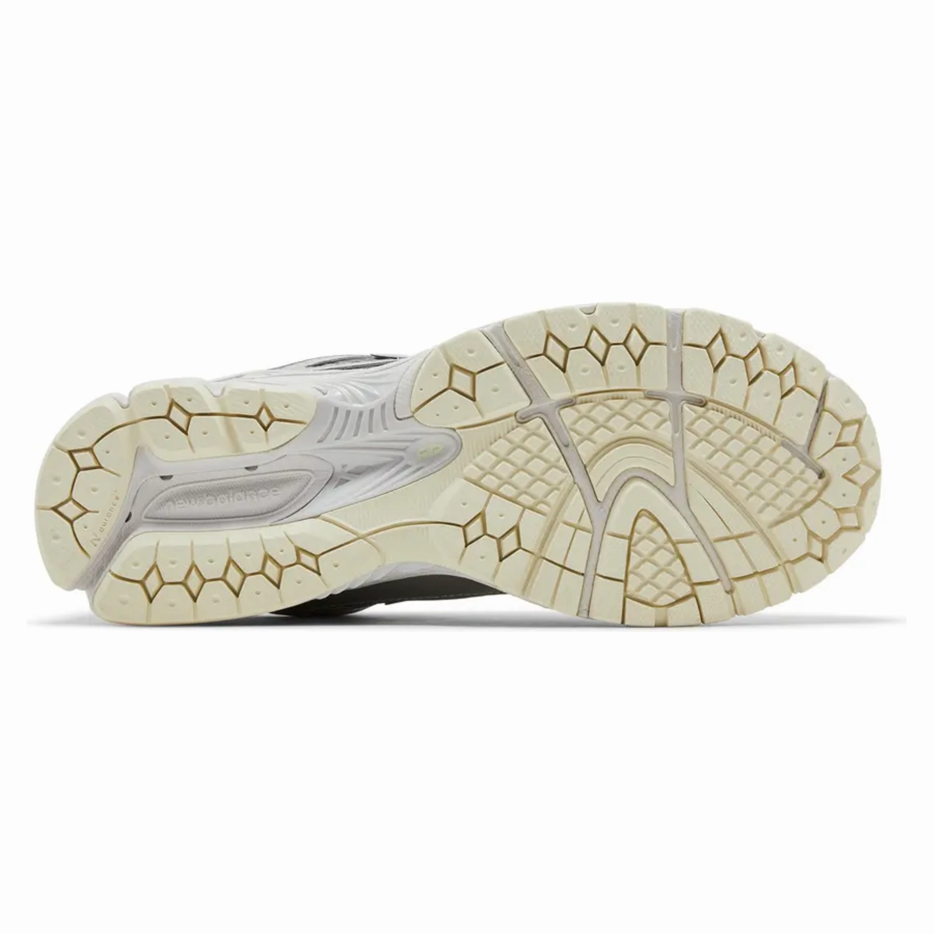 breathable vents Torsion System New Balance 1906R The Basement Day Chrome