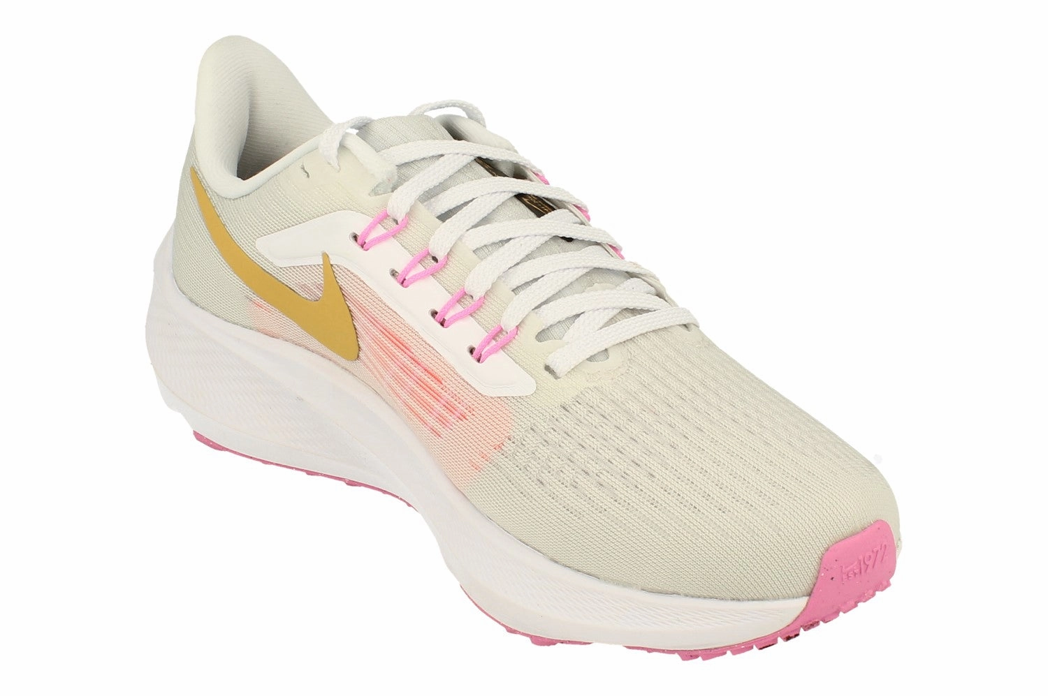 group running wear Lightweight Design Nike Womens Air Zoom Pegasus 39 DH4072 104