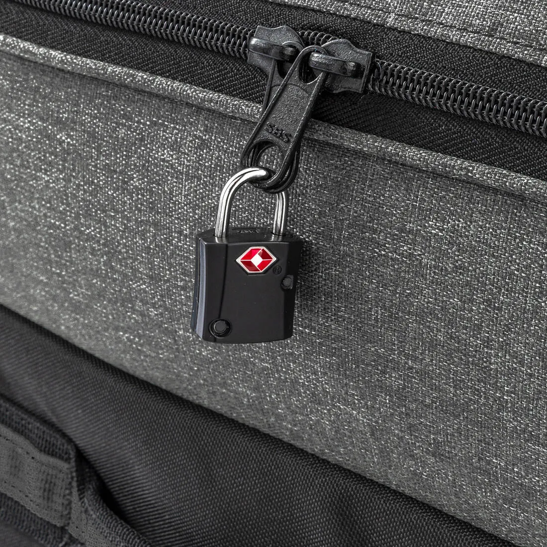 Suitcase Essential 70 L