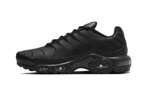 Nike Air Max Plus Triple Black Leather Durable Sole Ventilated Panels