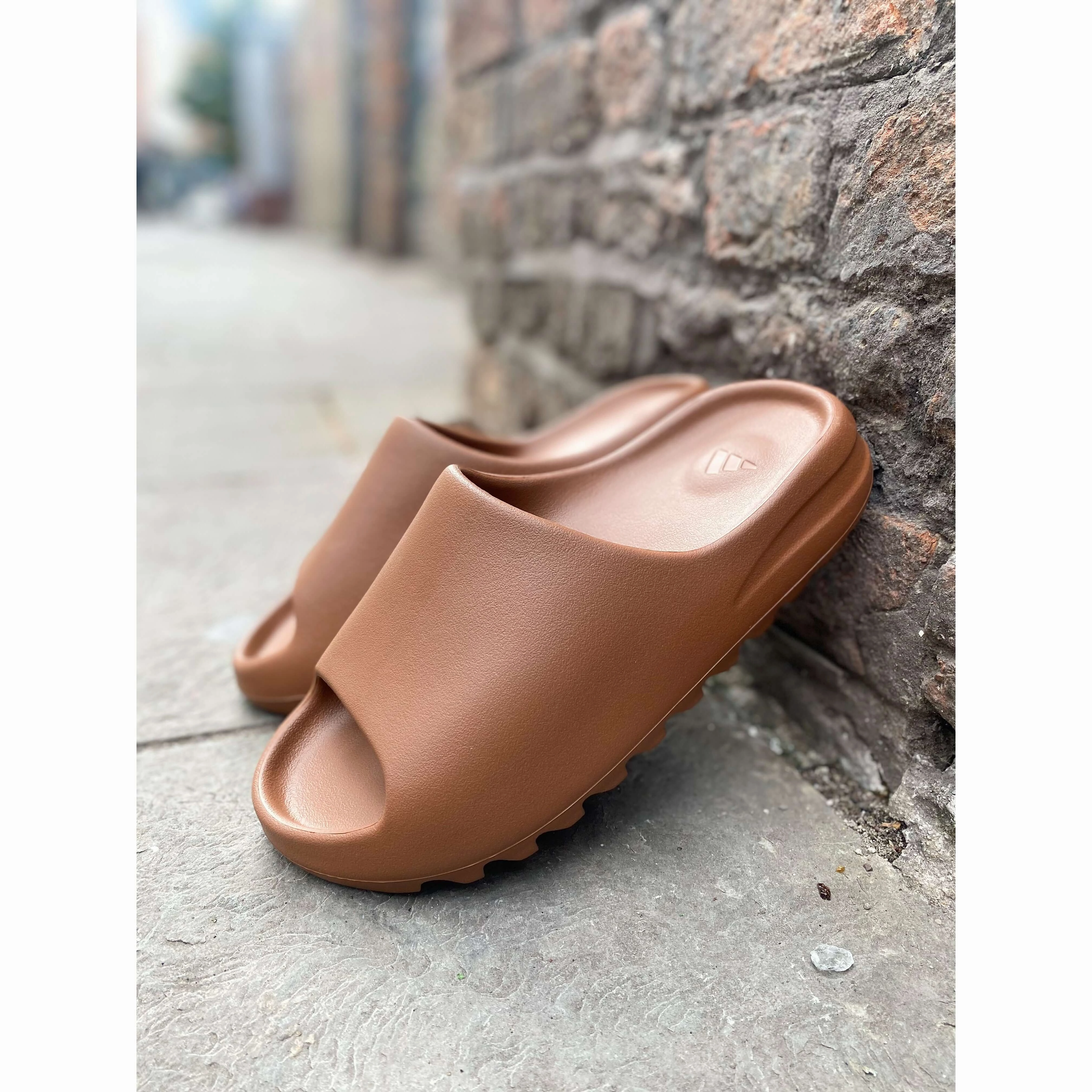 adidas Yeezy Slide Flax Stable Heel