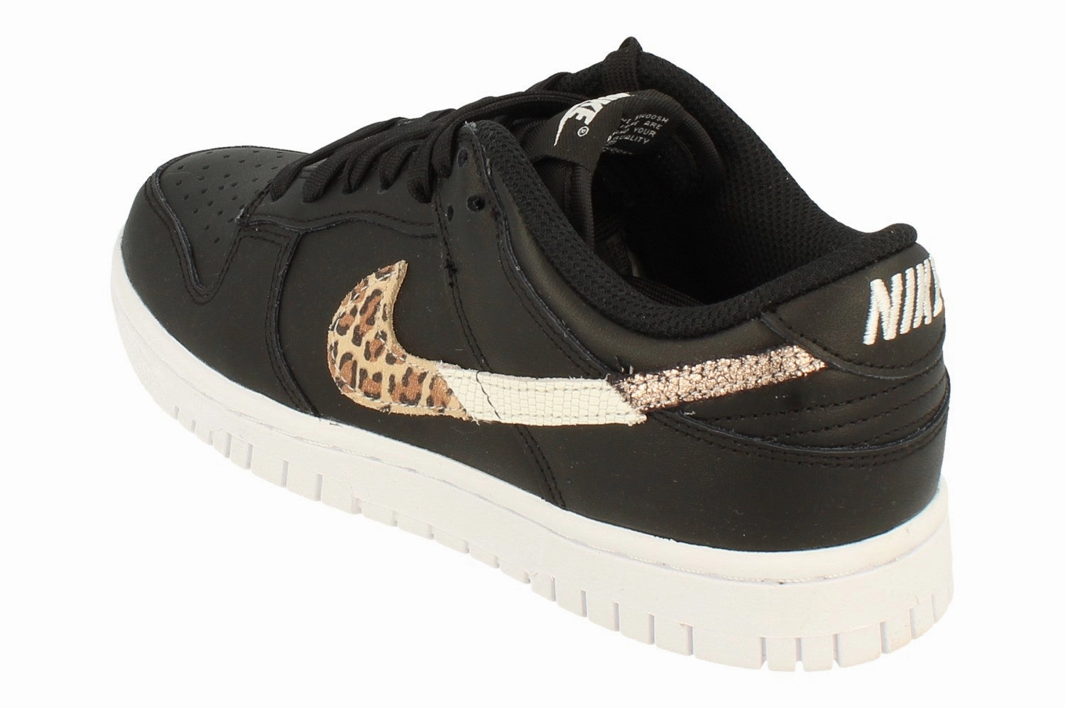 Nike Womens Dunk Low Se Trainers Dd7099 001 ensure safety