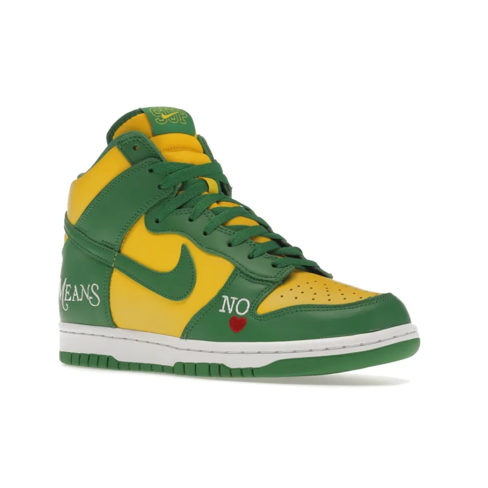 speed running shoes Superior Grip Nike SB Dunk High Supreme By Any Means Brazil