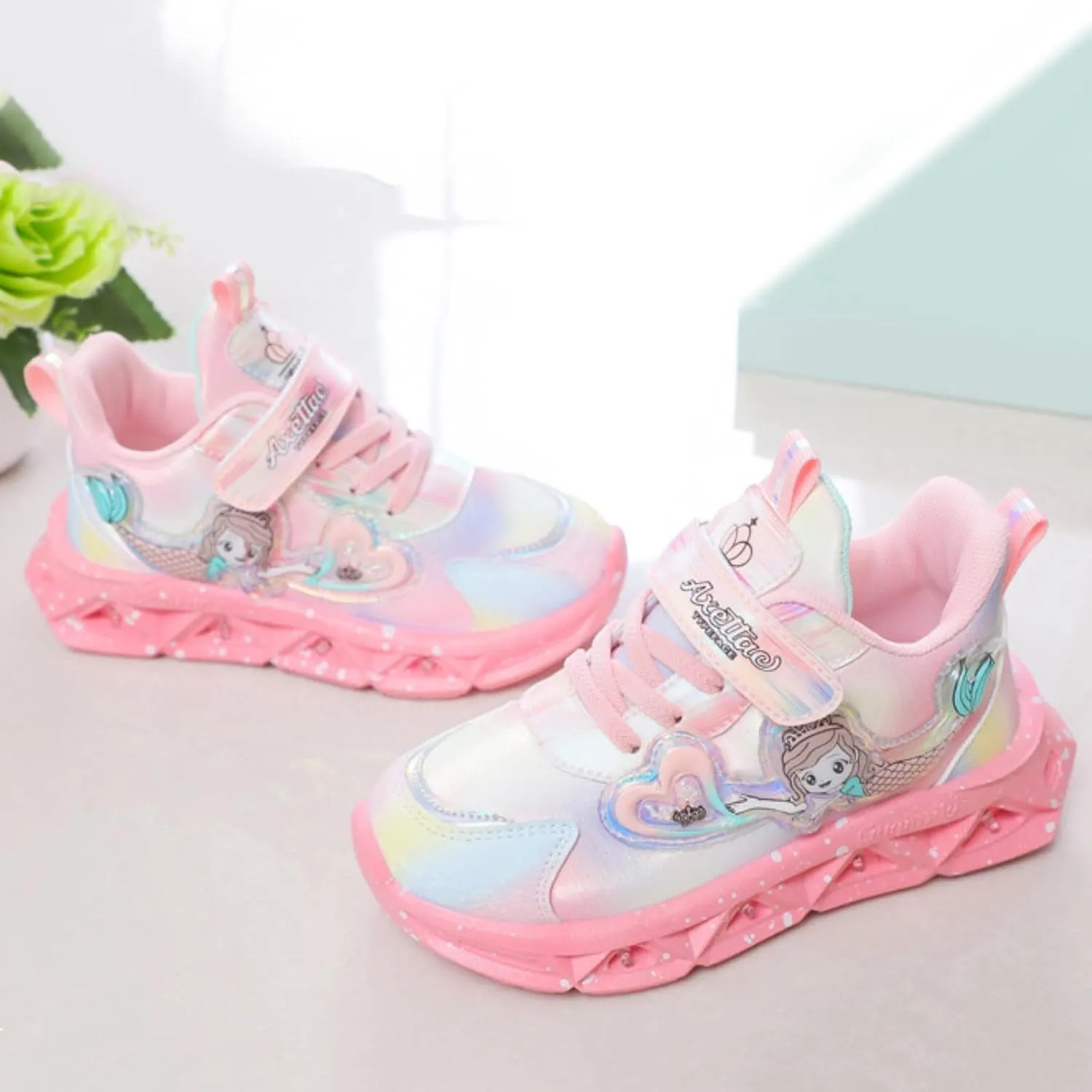 Toddler Sports Shoes Girls Princess LED Breathable Lightweight Kids Shoes