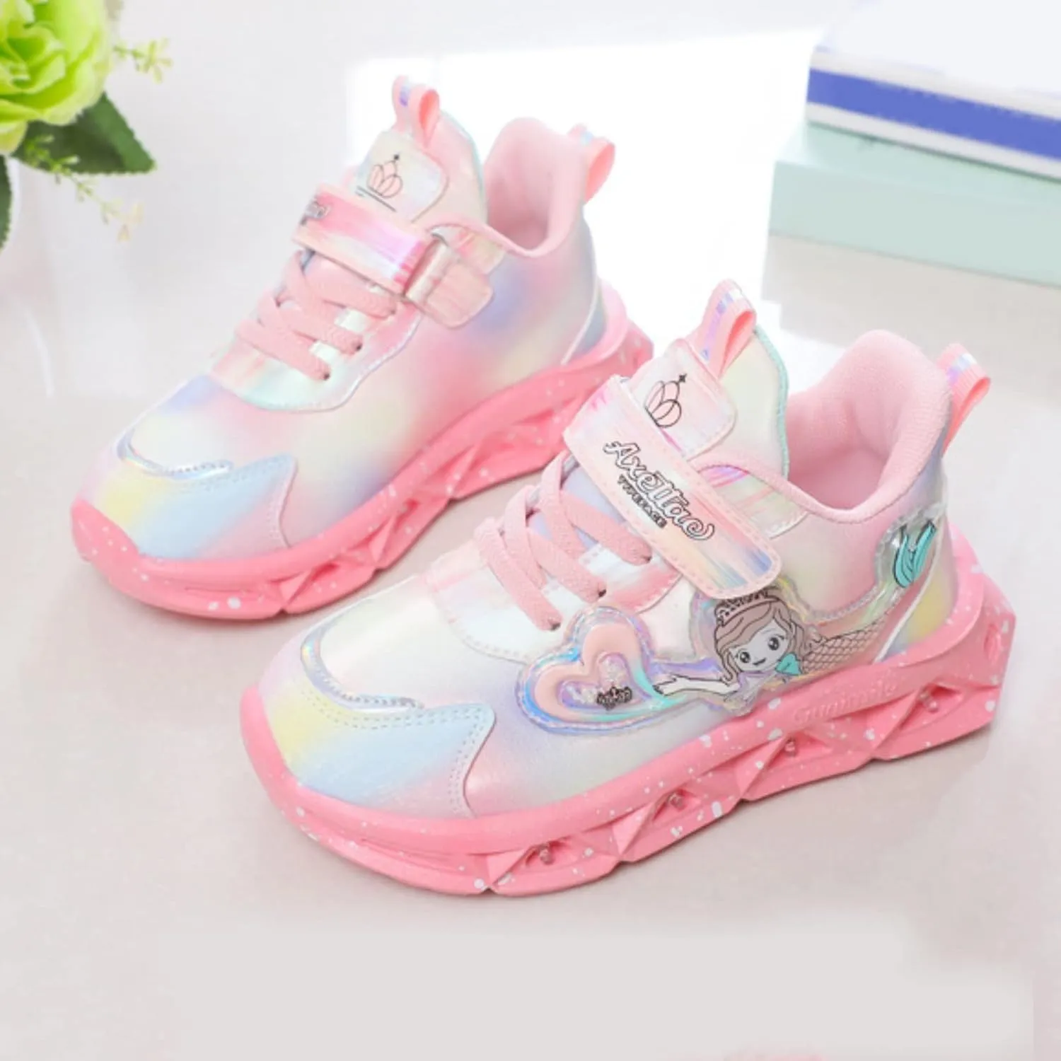 Toddler Sports Shoes Girls Princess LED Breathable Lightweight Kids Shoes