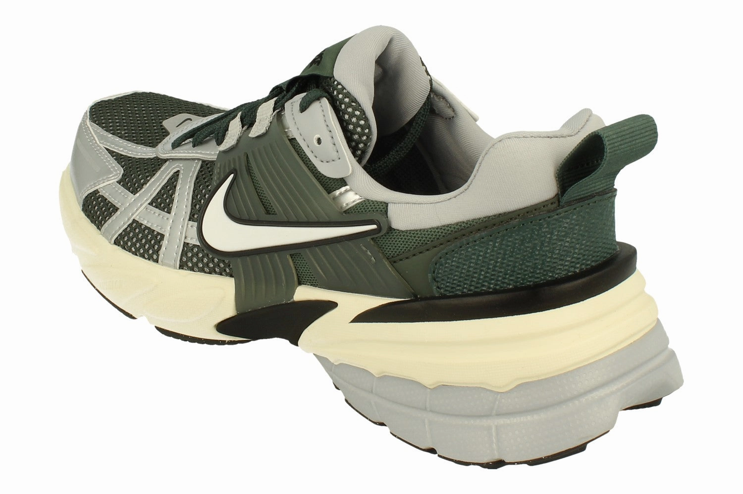 Nike V2K Run Mens Hj4497  300 Everyday Pace