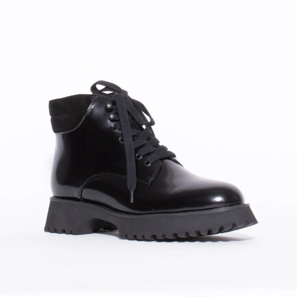 Tommy Black Combo