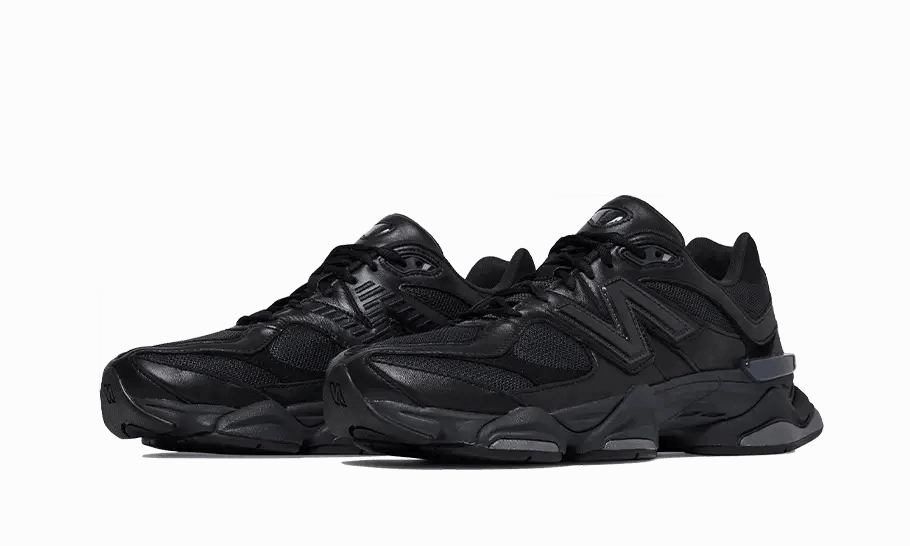 9060 Triple Black Leather Structured Form