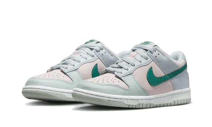 Dunk Low Mineral Teal Convenient