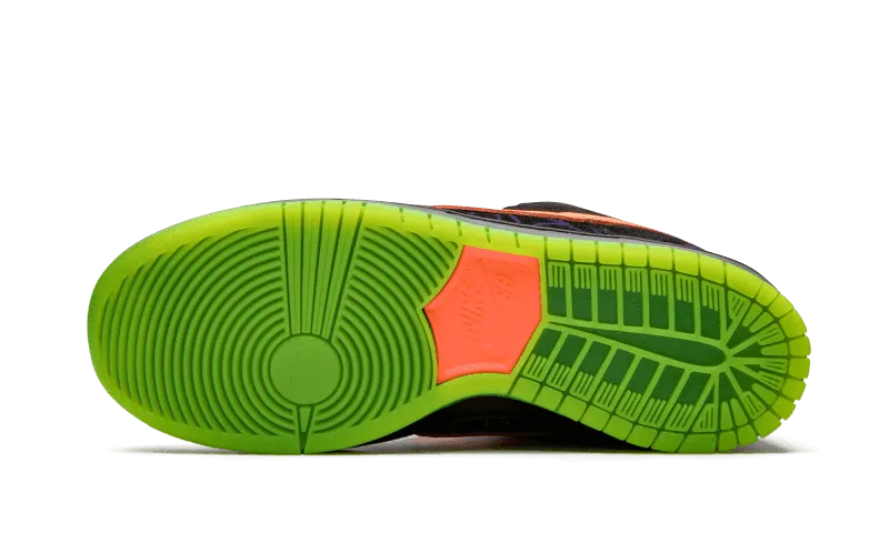 educational - event running shoes second - hand shoes SB Dunk Low "Night of Mischief"