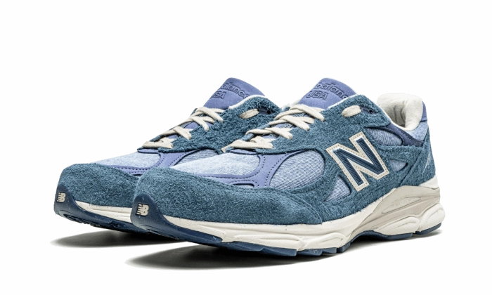 New Balance 990 v3 Levi's Blue Reinforced heel Flex Zone Design