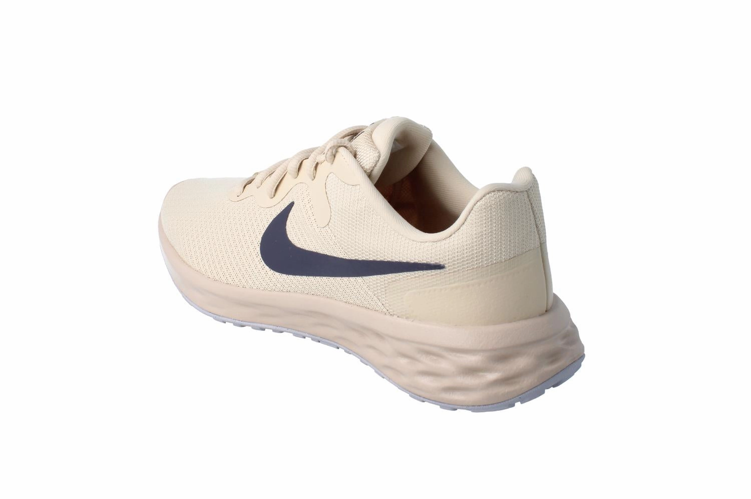 City Motion Outdoor Day Nike Revolution 6 NN Mens DC3728 101