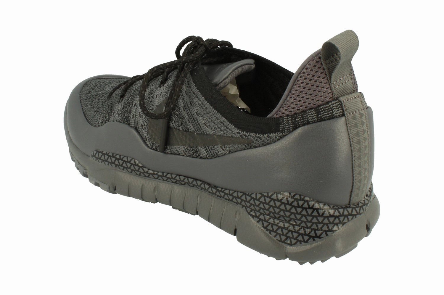 Nike Lupinek Flyknit Low Mens 882685 001 Speed Runner