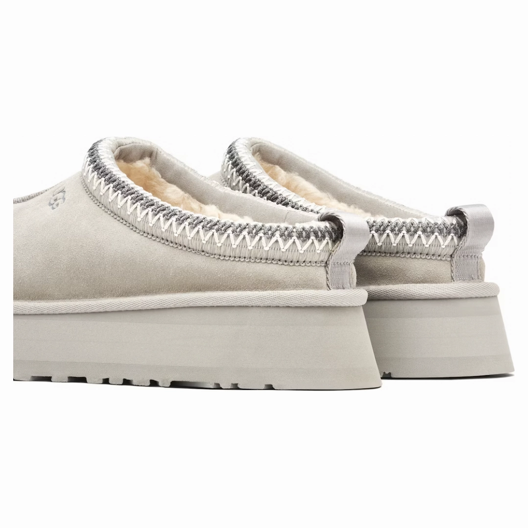 UGG Tazz Slipper Seal Metal hardware Taller Build