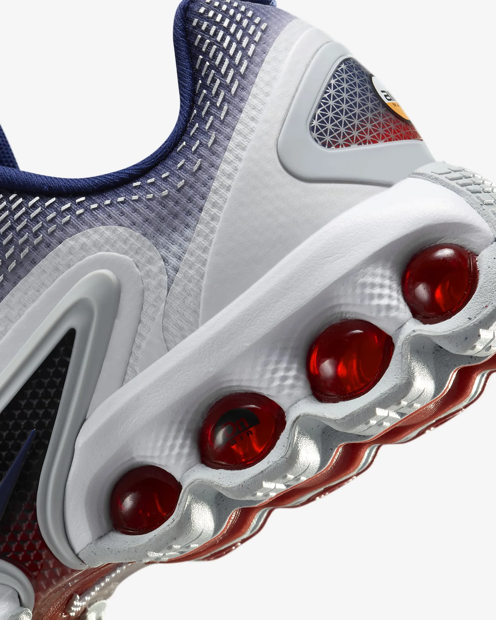 Maximum touch Nike Air Max Dn Black Void/Sport Red