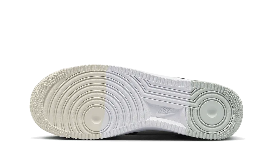 Everyday Classic Fresh Ride Nike Air Force 1 Low '07 LV8 Split Black Phantom