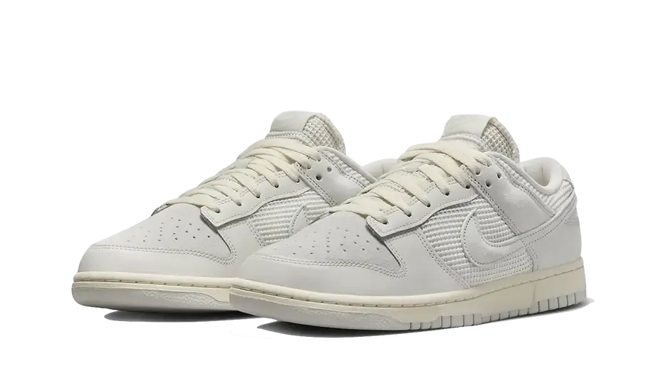 Vegan Material Wide Toe Box Design Nike Dunk Low Phantom