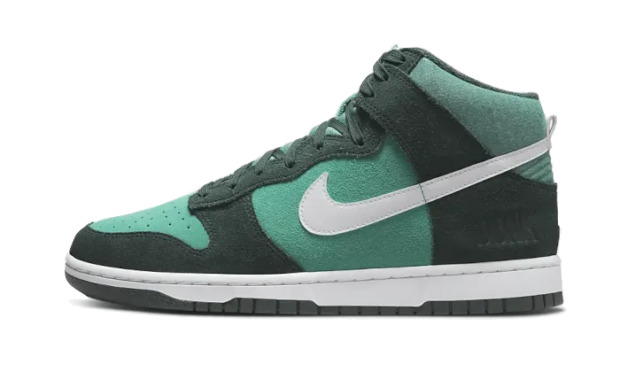 Nike Dunk High Retro SE Athletic Club Fashion-Forward Look Machine Washable Fabric