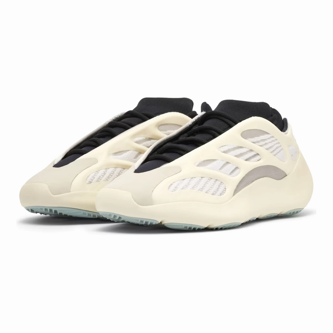 City Adventure Partner Hike Adidas Yeezy 700 V3 Azael