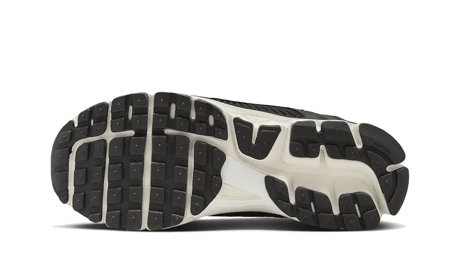 Fast Paced Zoom Vomero 5 Sequoia